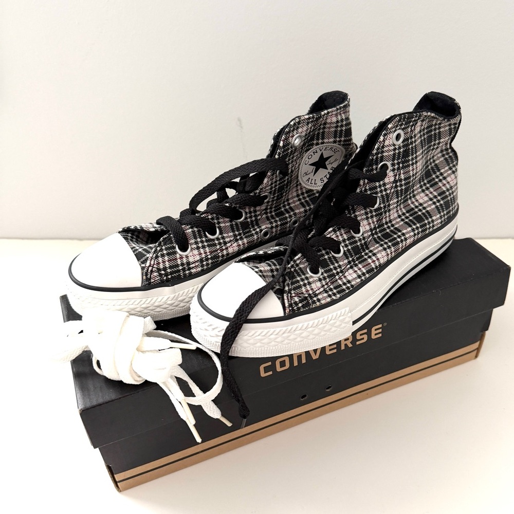 Converse Kids Chuck Taylor All Star Checkered High-Tops Sneakers in Yourh Size 1